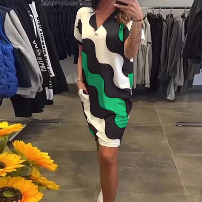 Damen Kleid mit V-Ausschnitt und kurzen Ärmeln