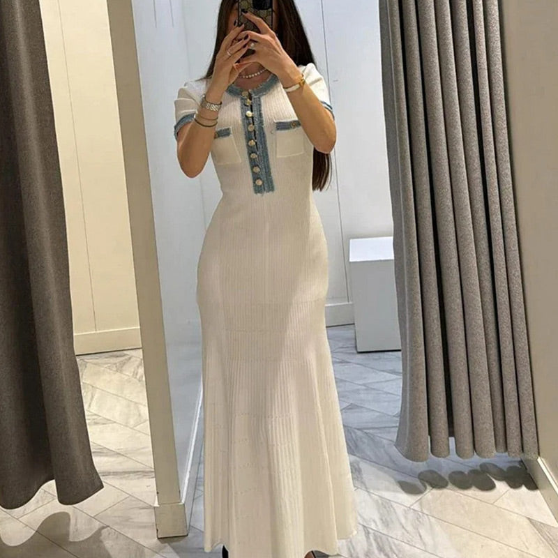 🪻 50 % Rabatt☀️modisches Slim-Fit Strick-Maxikleid mit Metallknöpfen