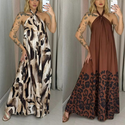 Vestido para mujeres con un escote del cuello y un patrón de flores - Midi Longitud para el verano y las vacaciones