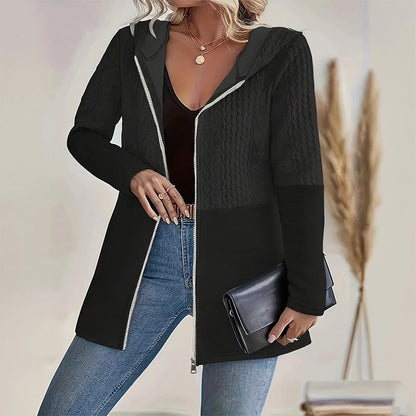 Trendy Damenjacke mit Kapuze und langen Ärmeln und Reißverschluss