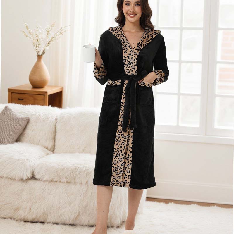 🎅Weihnachtsangebote 50% RABATT🎁🎄Gemütliches Damenbadekleid mit Kapuze und Leopardenmuster
