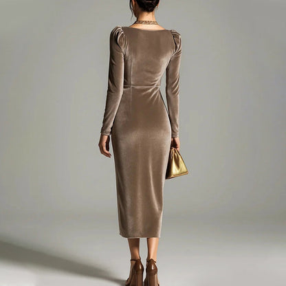 🎁Langärmiges Kleid mit Kragen, gerafft und mit Schlitz