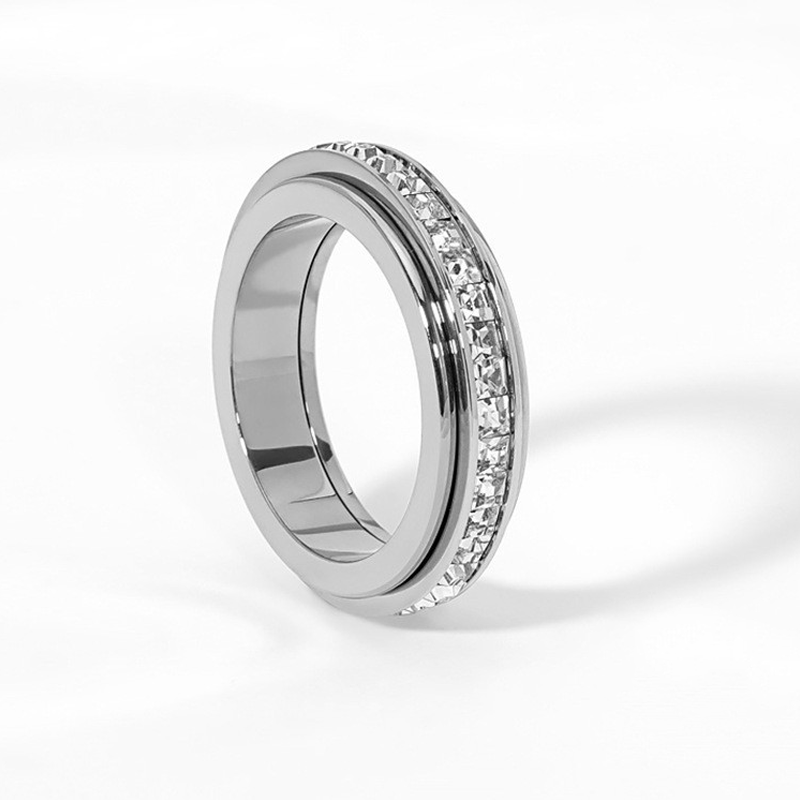 LETZTER TAG AKTION-KAUF 1 ERHALTE 1 GRATIS✨Drehbarer Spinner-Ring aus Titanstahl mit Zirkonia